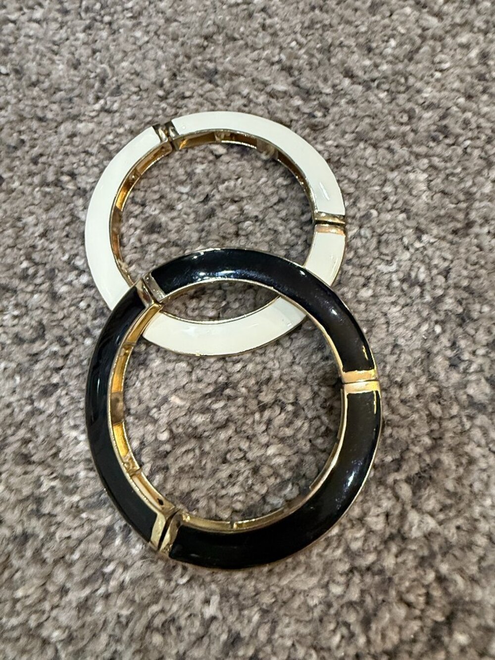 Black White Enamel Gold-Tone Stretch Bangle Bracelets Set of 2